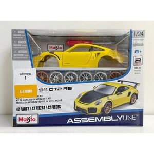 Maisto Porsche 911 GT2 RS Model Kit 1/24 Yellow Die-Cast Assembly Line